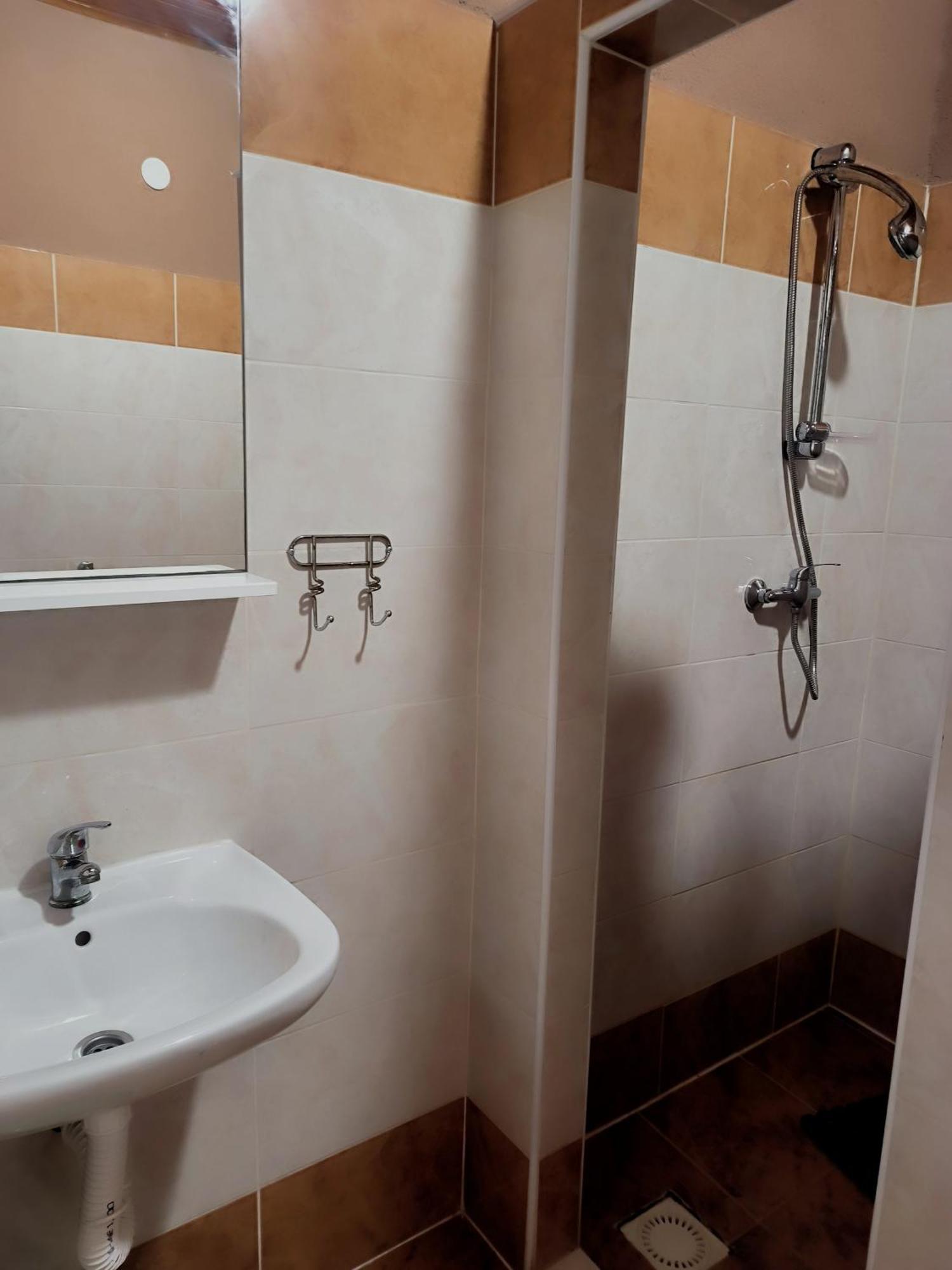 Apartments Orlic Povljana Habitación foto